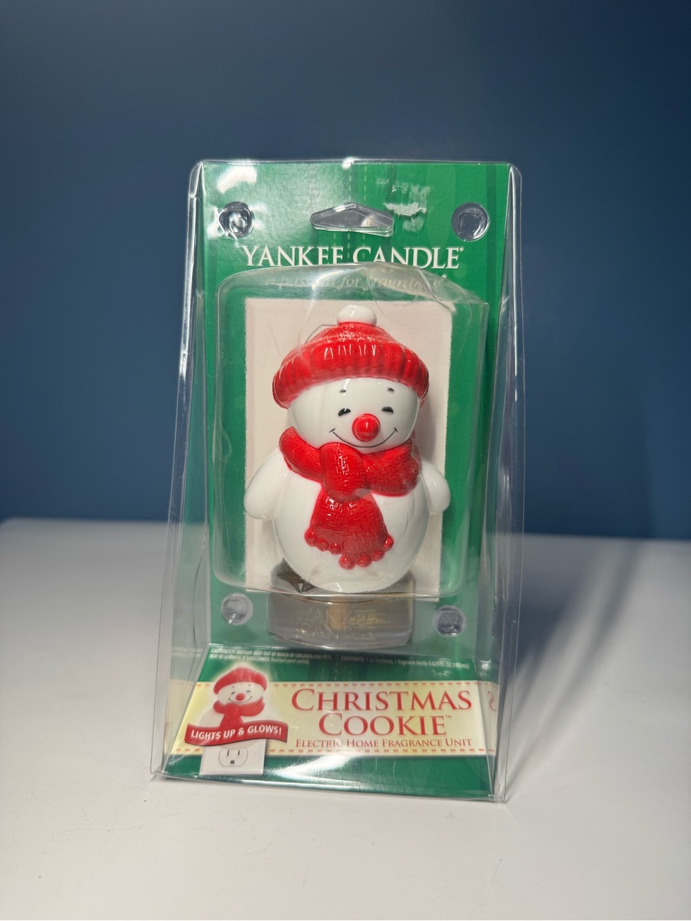 Yankee Candle Christmas Cookie Snowman Electric Fragrance Wall Plug In Lights Up